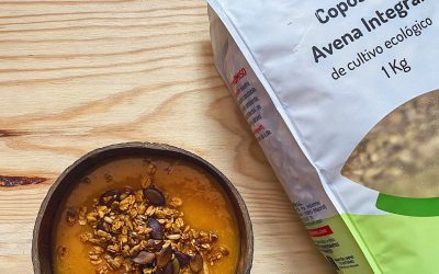 Crema de boniato y granola salada